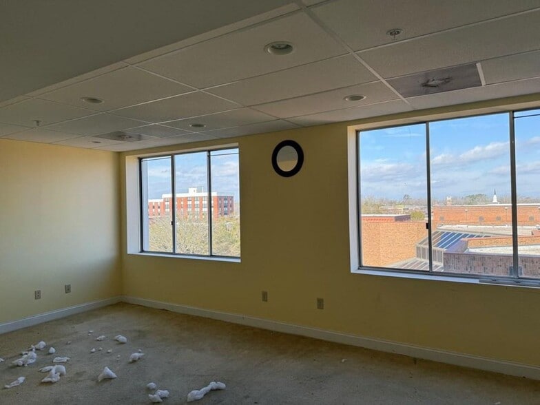 More Photos Of 327 Main St, Greenwood Office For Sale