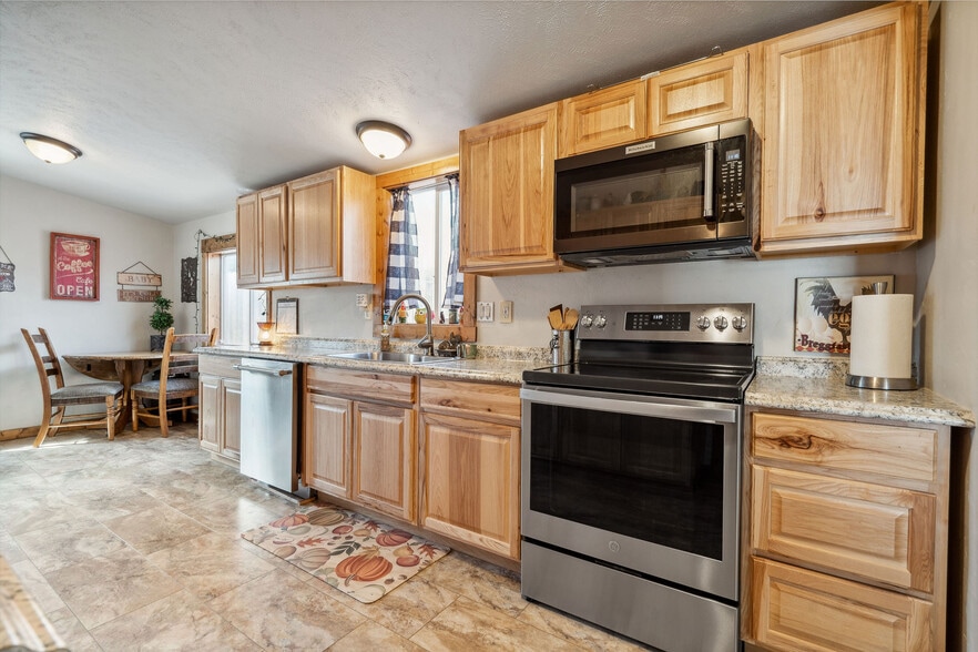 More Photos Of 83 Sweebee Ln, Columbia Falls Multifamily For Sale