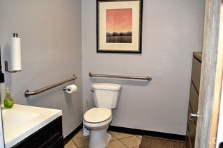 More Photos Of 1300 Washington Ave, Saint Louis Storefront For Sale