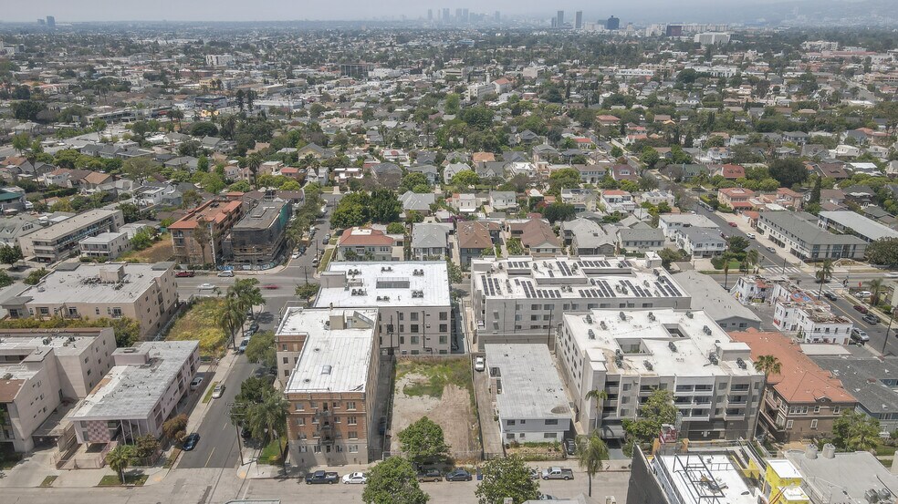 More Photos Of 933 S Gramercy Pl, Los Angeles Land For Sale
