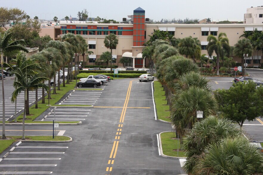 More Photos Of 7715-7719 NW 48th St, Doral Office For Lease
