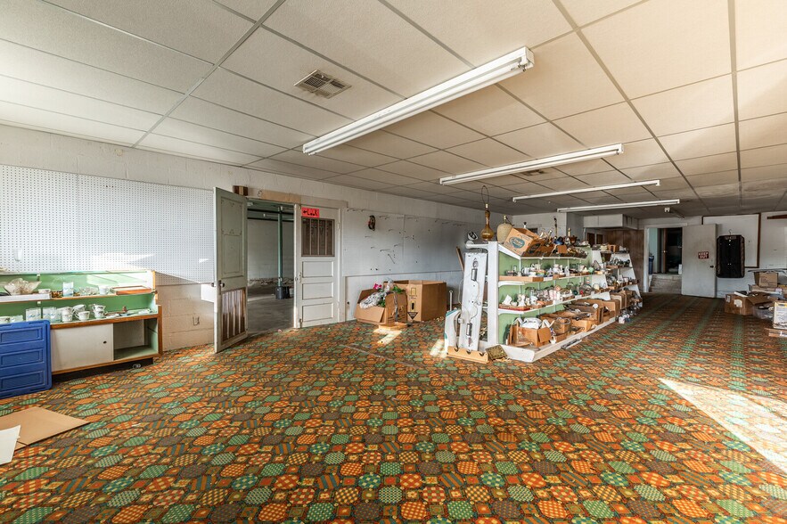 More Photos Of 400 Highway 22, Clifton Storefront Retail Office For Lease