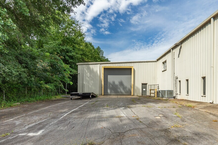 More Photos Of 199 Paradise Valley Rd, Athens Warehouse For Sale