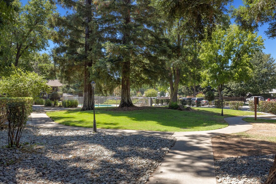 More Photos Of 711 W East Ave, Chico Apartments For Sale