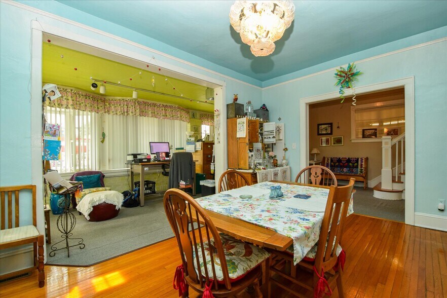 More Photos Of 1911 Memorial Ave SW, Roanoke Office Residential For Sale