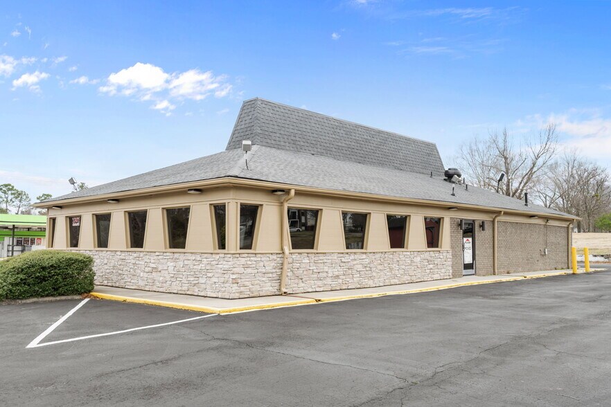 Primary Photo Of 1301 Gum Branch Rd, Jacksonville Restaurant For Lease