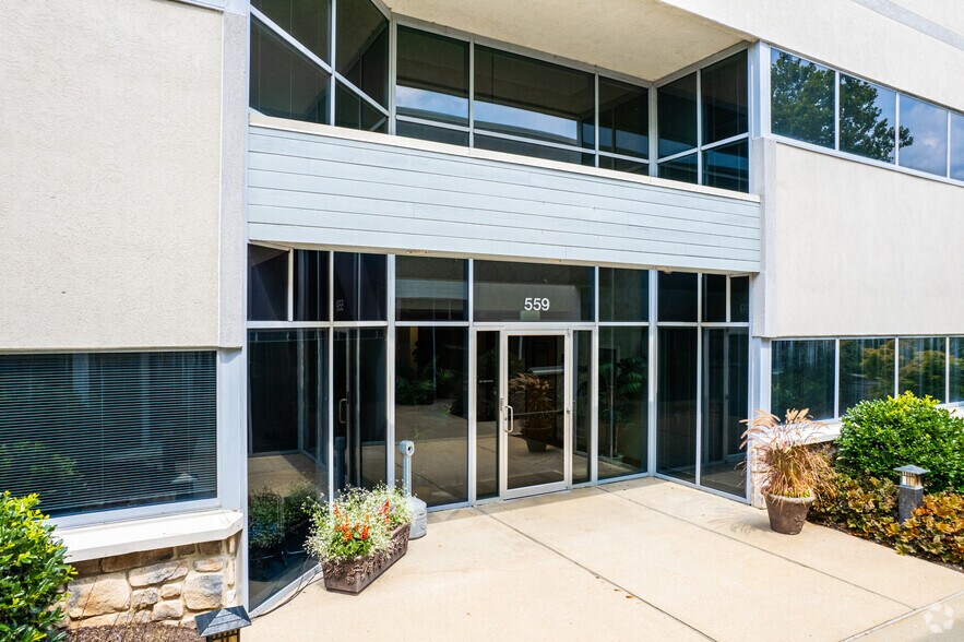 More Photos Of 559 W Uwchlan Ave, Exton Office For Lease