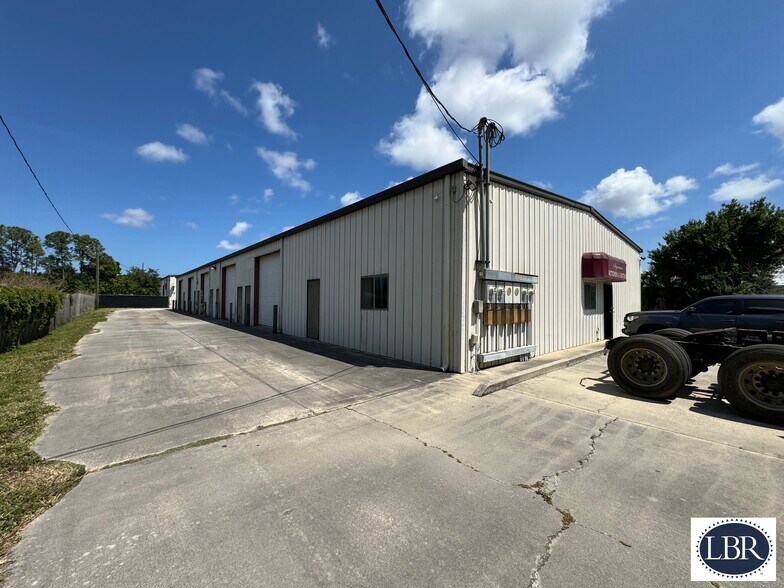 More Photos Of 835 Washburn Rd, Melbourne Warehouse For Lease