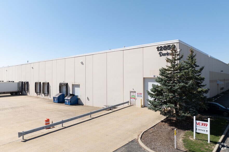 Primary Photo Of 12850 Darice Pky, Strongsville Warehouse For Lease
