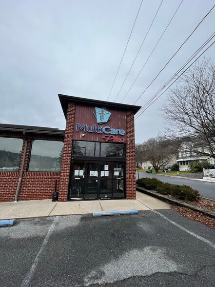 More Photos Of 225 Erdman St, Bangor Freestanding For Lease