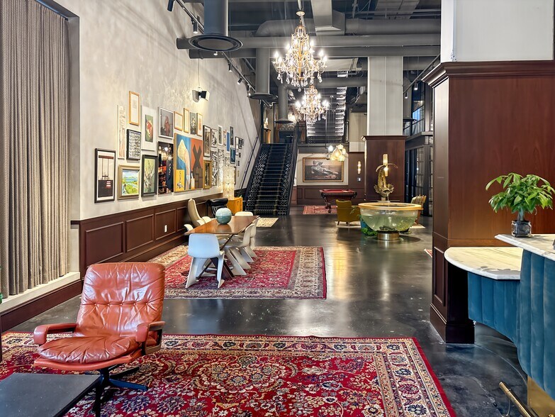 More Photos Of 3035 Peachtree Rd, Atlanta Coworking Space