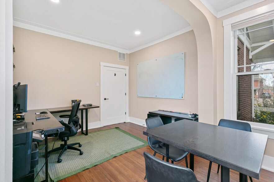 More Photos Of 1890 W Littleton Blvd, Littleton Office For Sale