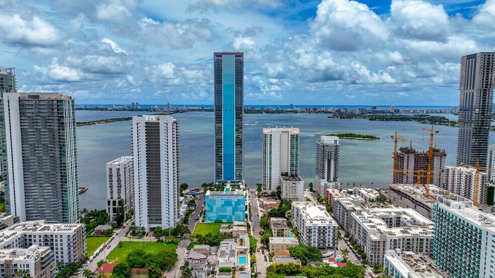 More Photos Of 702-708 NE 26th St, Miami Land For Sale