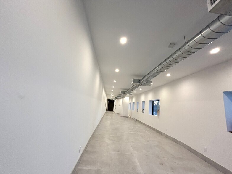 More Photos Of 200 Merrick Rd, Rockville Centre Storefront Retail Residential For Lease