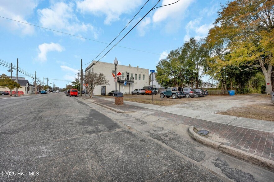 More Photos Of 922 4th Street, Wilmington Land For Sale