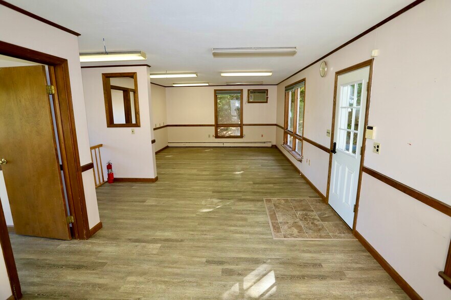 More Photos Of 41 Highland Ave, Newport Warehouse For Sale