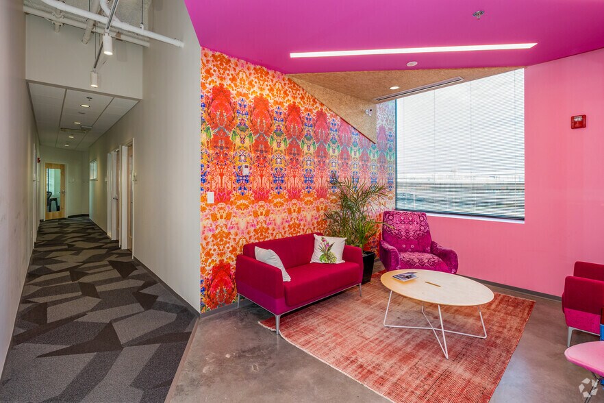More Photos Of 4220 Duncan Ave, Saint Louis Office For Lease