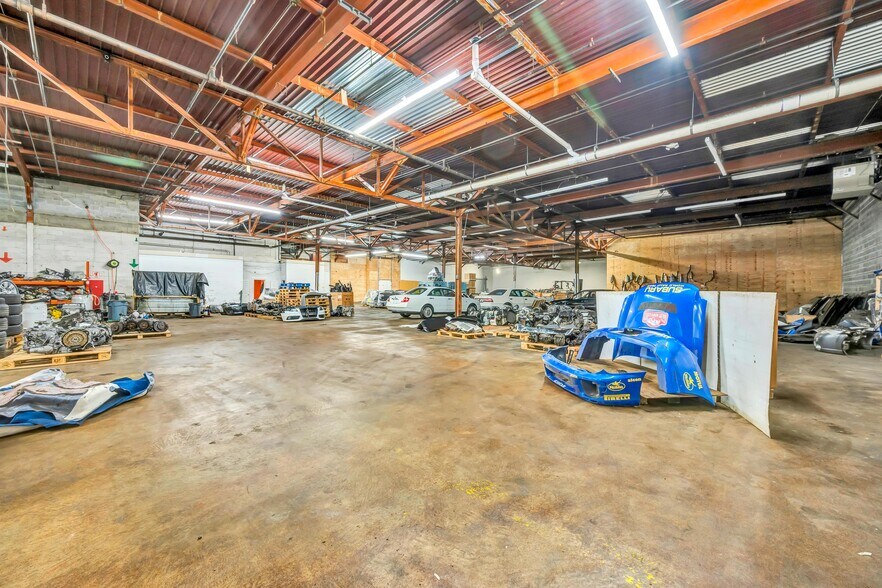 More Photos Of 263-275 Park Ave, East Hartford Warehouse For Lease