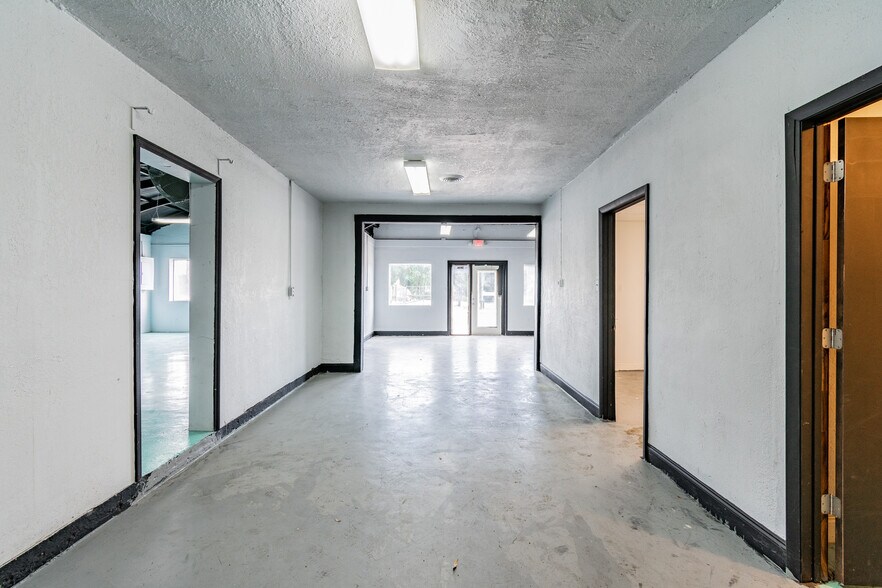 More Photos Of 3410 E 7th Ave, Tampa Loft Creative Space For Lease