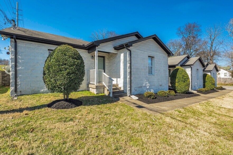 More Photos Of 901 21st Ave N, Nashville Multifamily For Sale