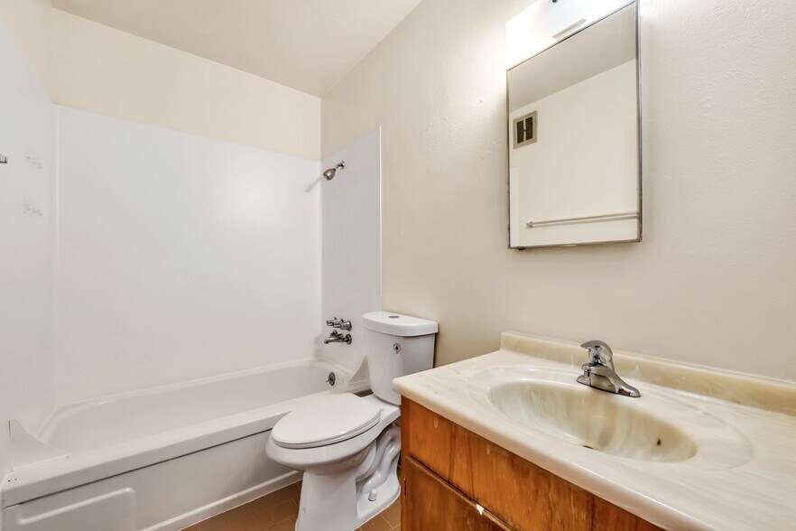 More Photos Of 7606-7720 E Burnside St, Portland Apartments For Sale