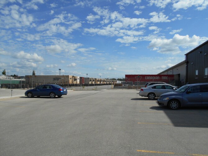 More Photos Of 2608 Vitran Dr, Oak Bluff Industrial For Sale