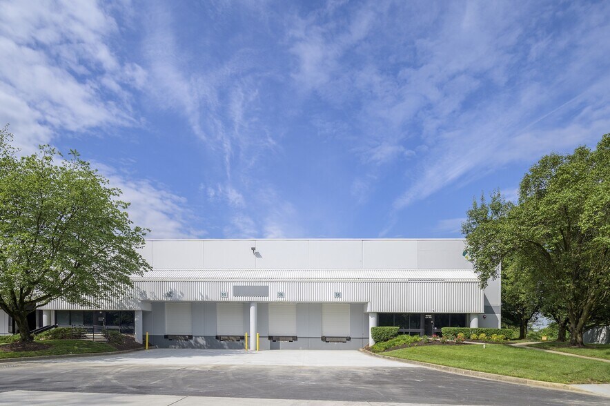More Photos Of 8705 Bollman Pl, Savage Warehouse For Lease