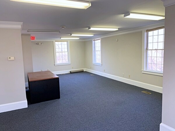 More Photos Of 827 Main St, Woburn Office For Lease