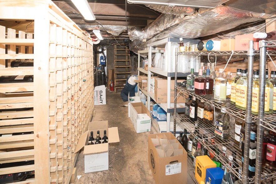 More Photos Of 3734 Fleet St, Baltimore Bar For Sale