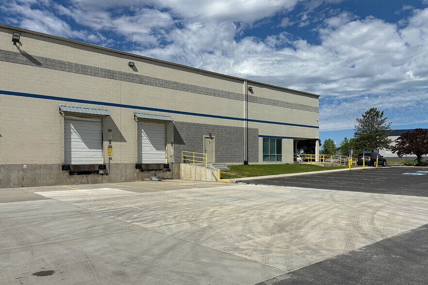 More Photos Of 1855 S Fremont Dr, Salt Lake City Warehouse For Lease