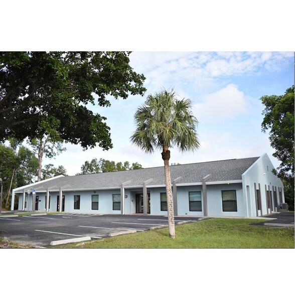 Primary Photo Of 6361 Presidential Ct, Fort Myers Coworking Space