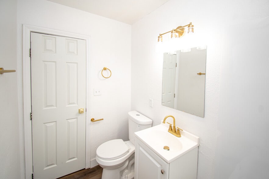 More Photos Of 2216-2224 Tam Dr, Las Vegas Apartments For Sale