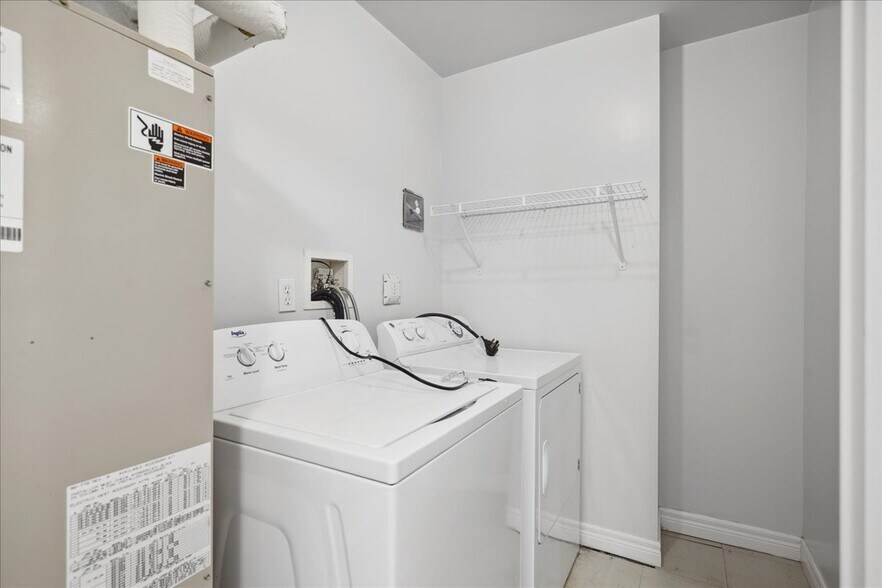 More Photos Of 50 Richmond St E, Oshawa Apartments For Sale