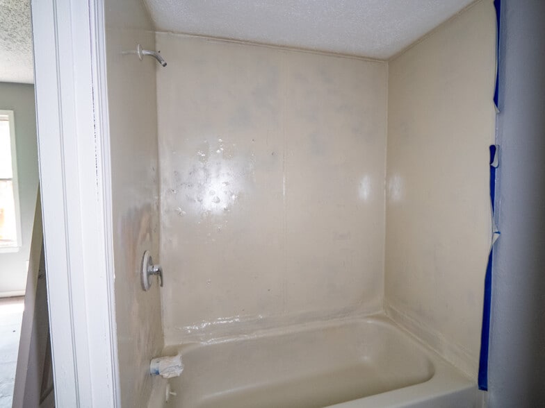 More Photos Of 5924 NW 10th St, Oklahoma City Apartments For Sale