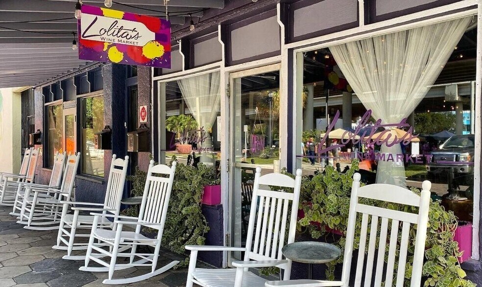 Primary Photo Of 14 18th St S, Saint Petersburg Restaurant For Lease