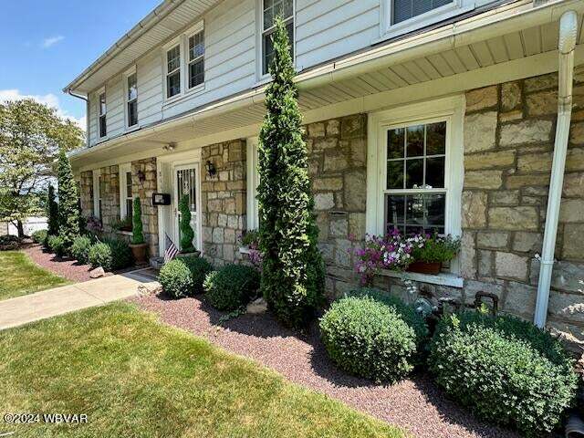 More Photos Of 811 S Market St, Williamsport Office Residential For Lease