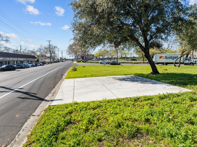 More Photos Of 705-711 Oak St, Roseville Land For Sale