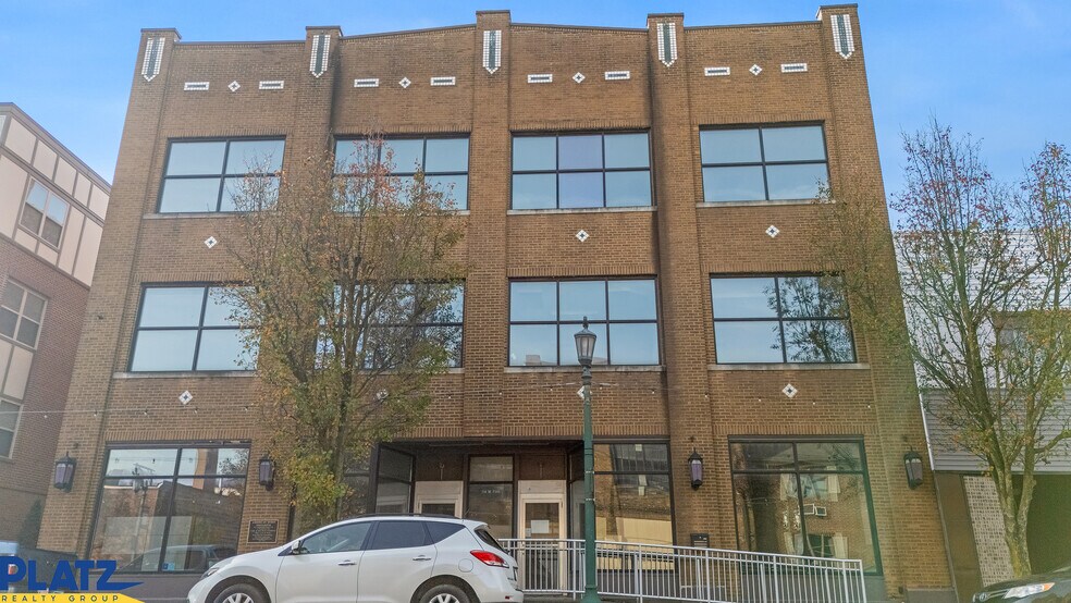 Primary Photo Of 114 W 5th St, East Liverpool Office For Sale