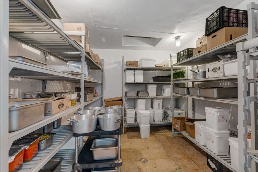 More Photos Of 929 US-98, Columbia Restaurant For Sale