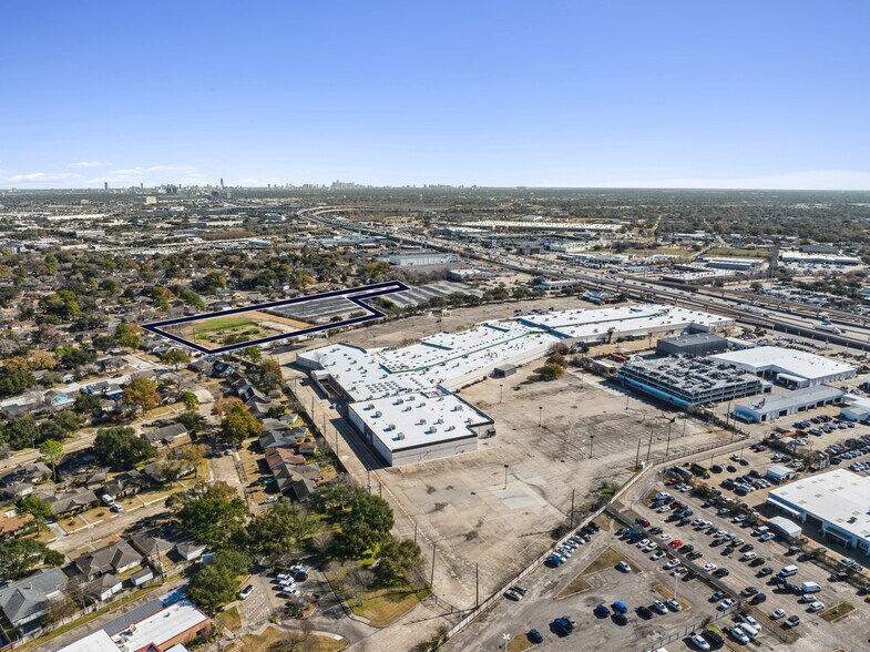 More Photos Of 11060 Dorrance ln, Meadows Place Land For Sale