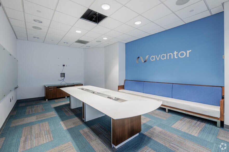 More Photos Of 1041 Route 202/206, Bridgewater Unknown For Lease