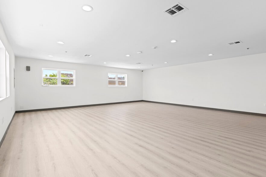 More Photos Of 208 W Fairview Ave, San Gabriel Schools For Lease