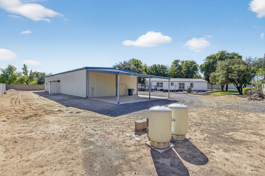 More Photos Of 9259 S Priest Dr, Tempe Showroom For Lease