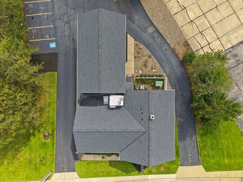 More Photos Of 33610 Solon Rd, Solon Office For Sale