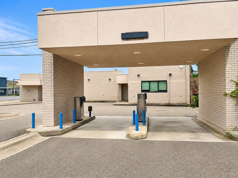 More Photos Of 101 N 4th St, Lometa Daycare Center For Sale