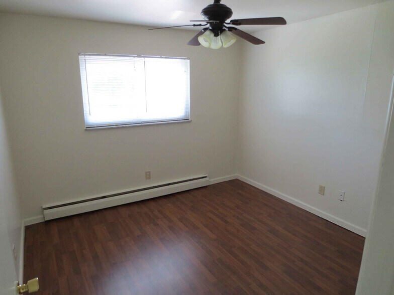 More Photos Of 8400-8414 Anthony Wayne Ave, Cincinnati Apartments For Sale