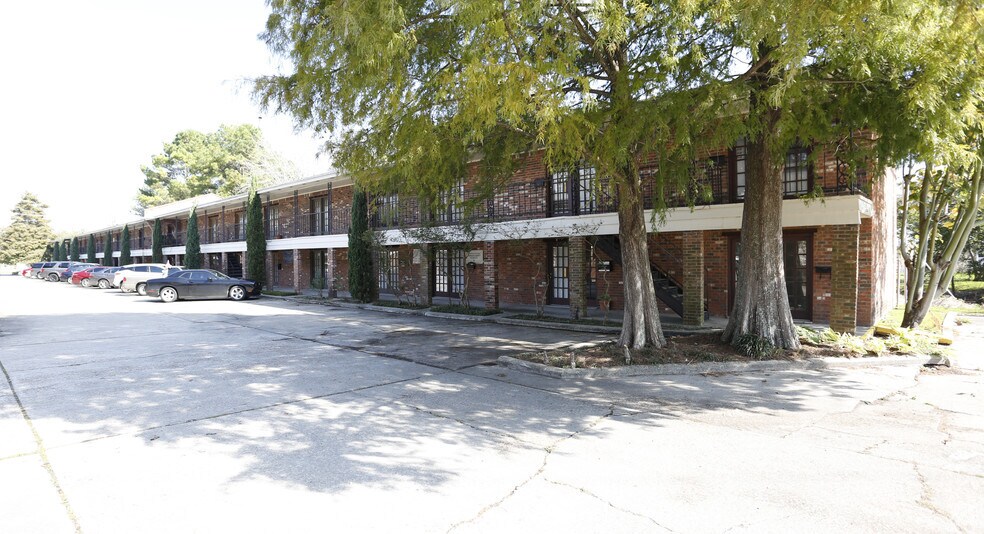 Primary Photo Of 11768 S Harrells Ferry Rd, Baton Rouge Office For Sale