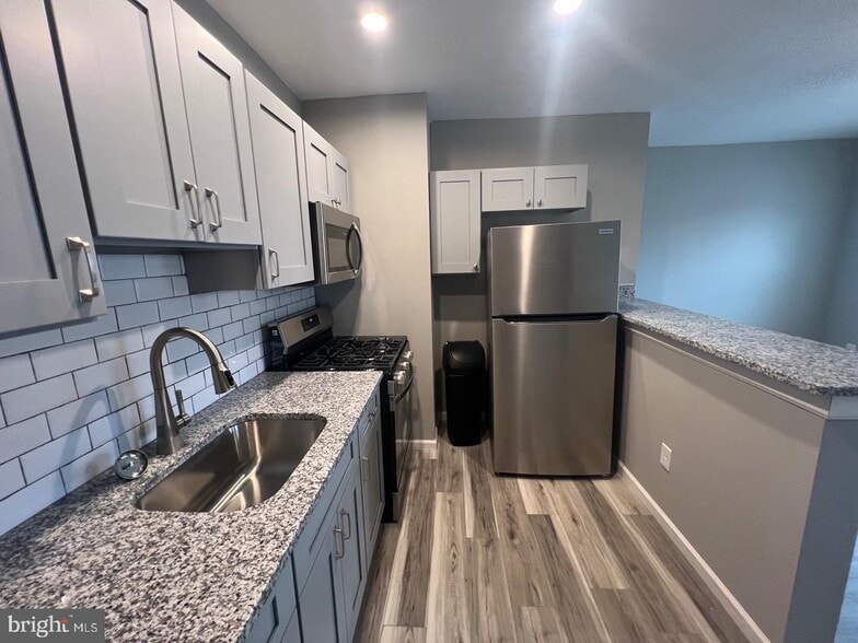 More Photos Of 120 W Girard Ave, Philadelphia Apartments For Sale