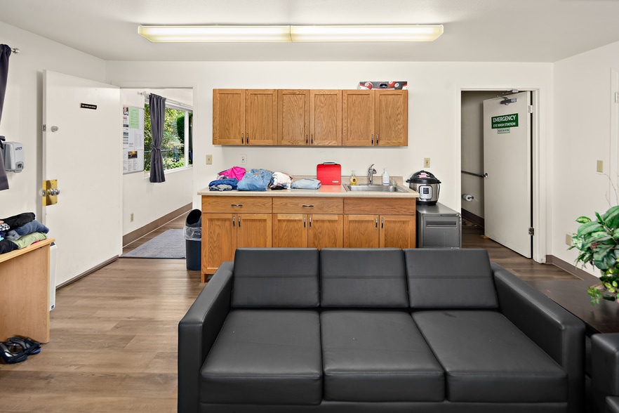 More Photos Of 739 S 3rd Ave, Kent Apartments For Sale