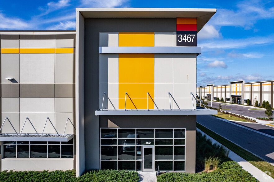 More Photos Of 3467 Wd Judge Dr, Orlando Warehouse For Lease
